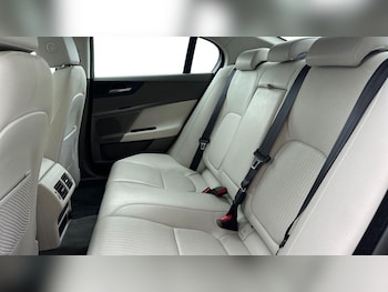 Used Jaguar XE 2017 for sale - 77407024: Photo