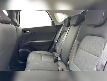 Used Renault Captur 2022 for sale - 78903128: Photo
