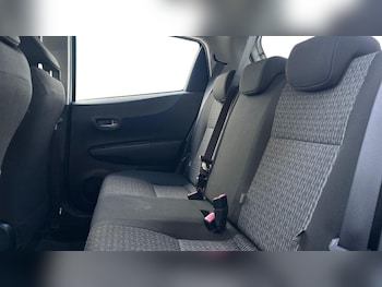 Used Toyota Yaris 2014 for sale - 79585084: Photo