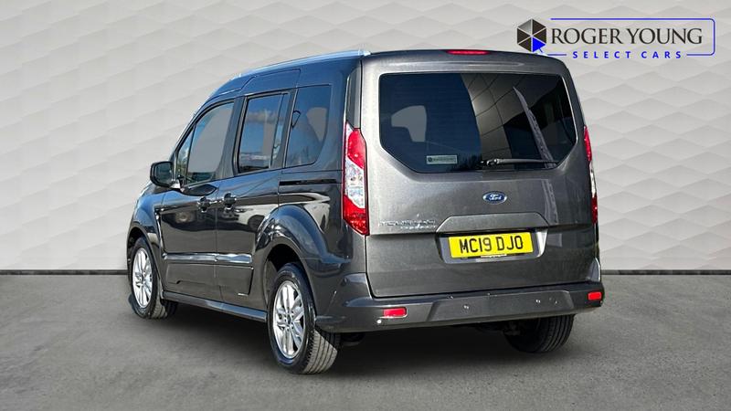 Used Ford Tourneo Connect 2019 for sale - 77804459: Photo 2