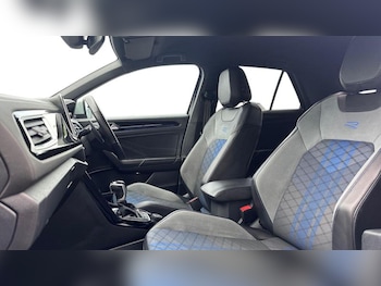 Used Volkswagen T-Roc 2022 for sale - 79421316: Photo