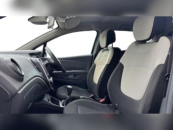 Used Renault Captur 2018 for sale - 78581987: Photo