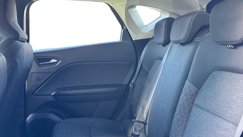 Used Renault Captur 2022 for sale - 77364195: Photo 4