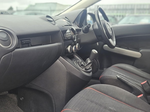 Used Mazda Mazda2 2011 for sale - 72906094: Photo 10