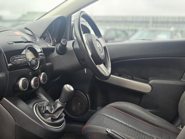 Used Mazda Mazda2 2011 for sale - 72906094: Photo 11