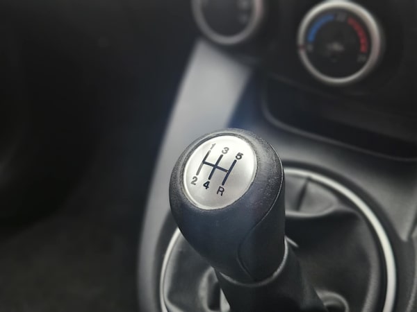 Used Mazda Mazda2 2011 for sale - 72906094: Photo 19