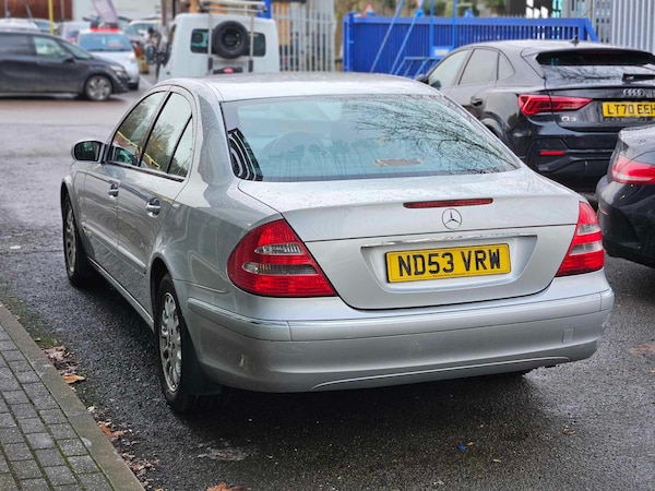 Used Mercedes-Benz E Class 2003 for sale - 73547150: Photo 10