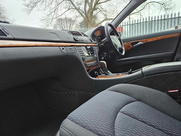 Used Mercedes-Benz E Class 2003 for sale - 73547150: Photo 11