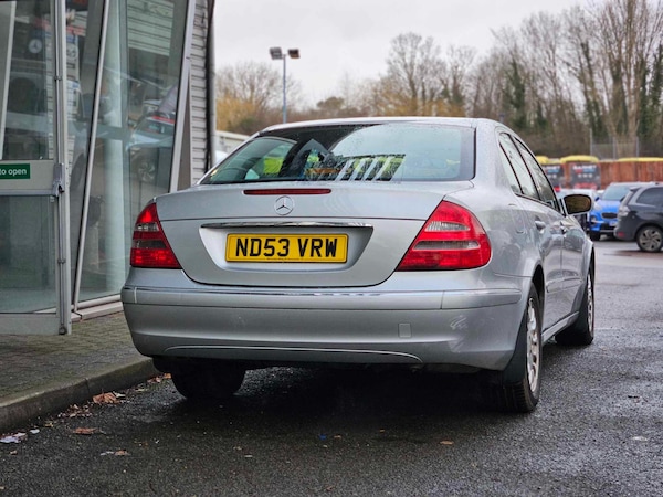 Used Mercedes-Benz E Class 2003 for sale - 73547150: Photo 5