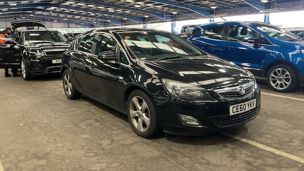 Used Vauxhall Astra 2010 for sale - 76019694: Photo 2