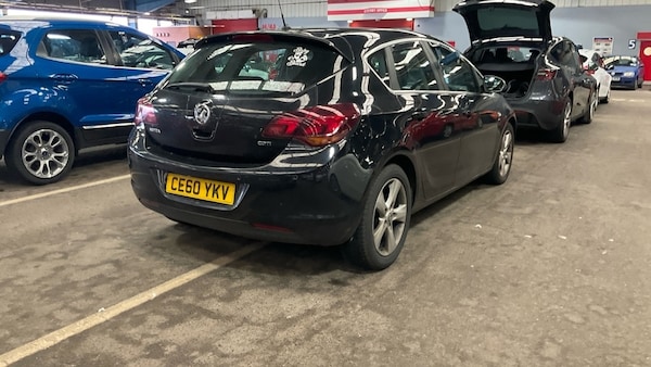 Used Vauxhall Astra 2010 for sale - 76019694: Photo 4
