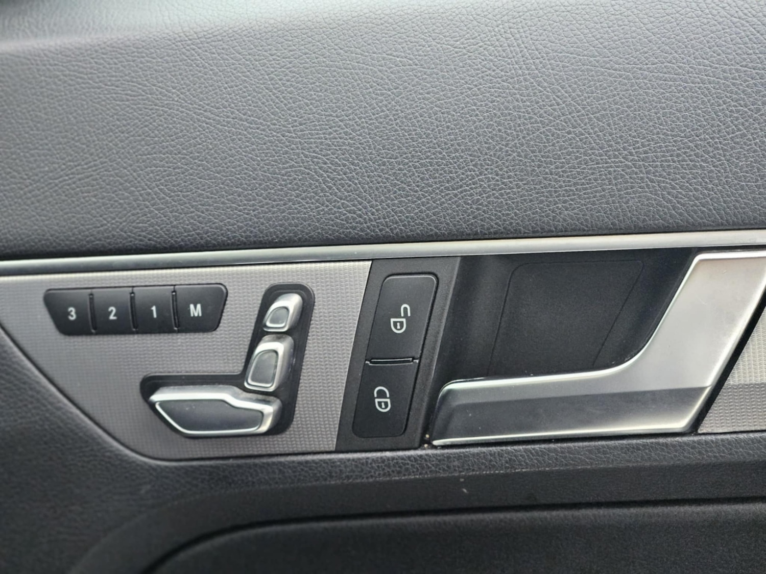 Used Mercedes-Benz E Class 2016 for sale - 76377014: Photo 15