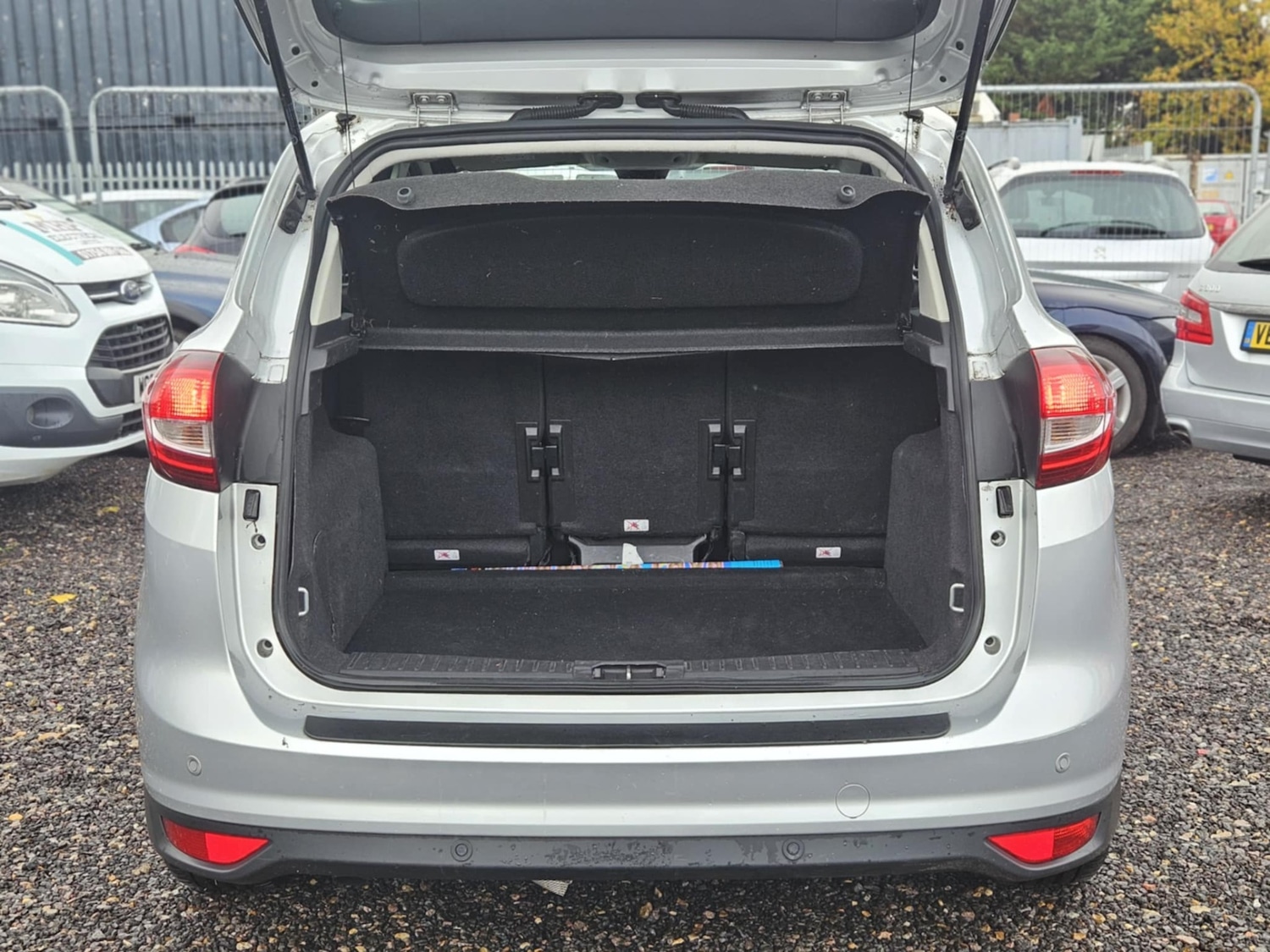 Used Ford C-Max 2015 for sale - 76439729: Photo 23