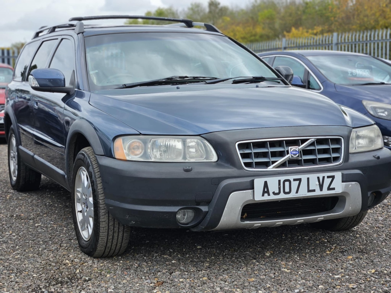 Used Volvo XC70 2007 for sale - 76404987: Photo 2