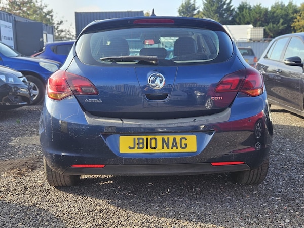 Used Vauxhall Astra 2010 for sale - 76249923: Photo 4