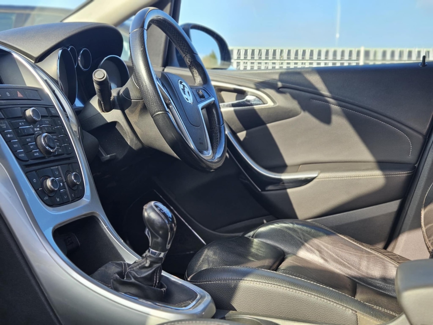 Used Vauxhall Astra 2010 for sale - 76249923: Photo 7