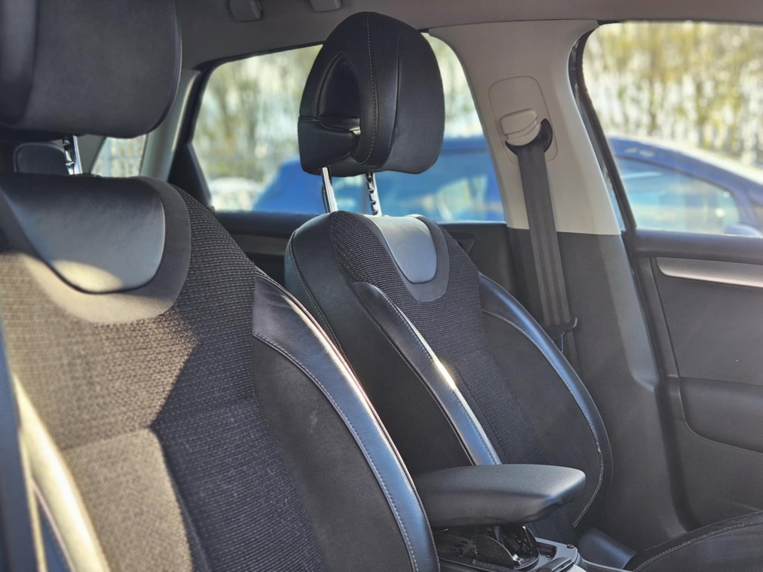 Used Citroen C4 2011 for sale - 76510958: Photo 17