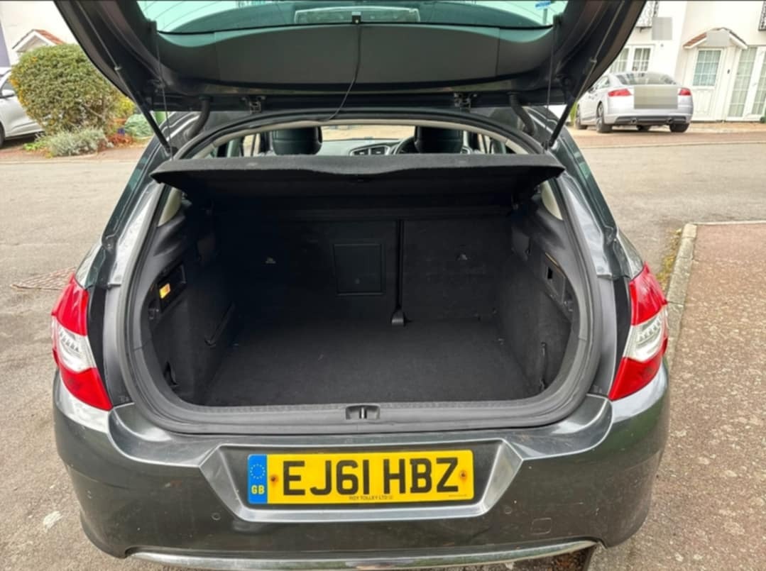 Used Citroen C4 2011 for sale - 76510958: Photo 7