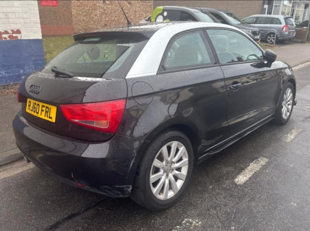 Used Audi A1 2011 for sale - 76377028: Photo 3