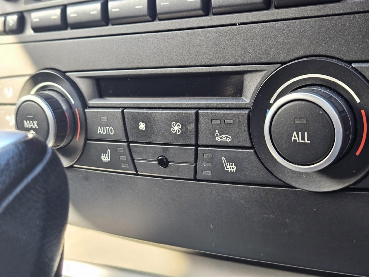 Used BMW 3 Series 2011 for sale - 76174372: Photo 11