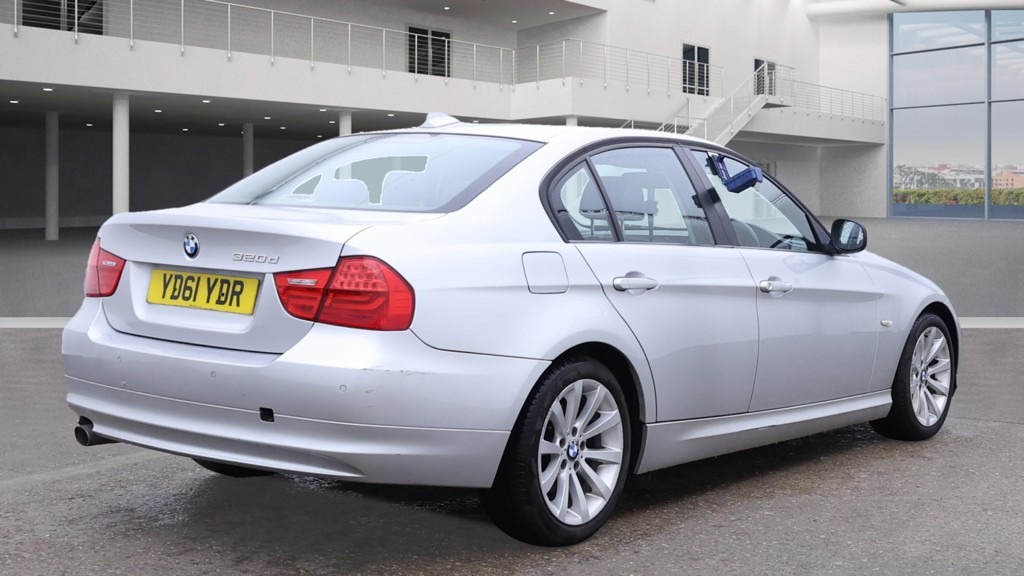 Used BMW 3 Series 2011 for sale - 76174372: Photo 4