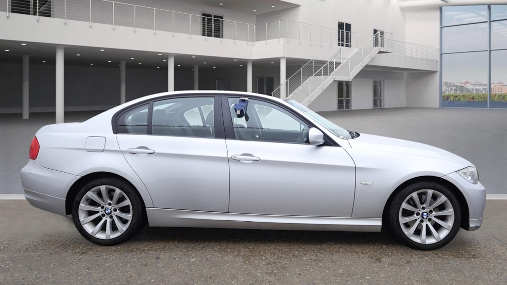 Used BMW 3 Series 2011 for sale - 76174372: Photo 5