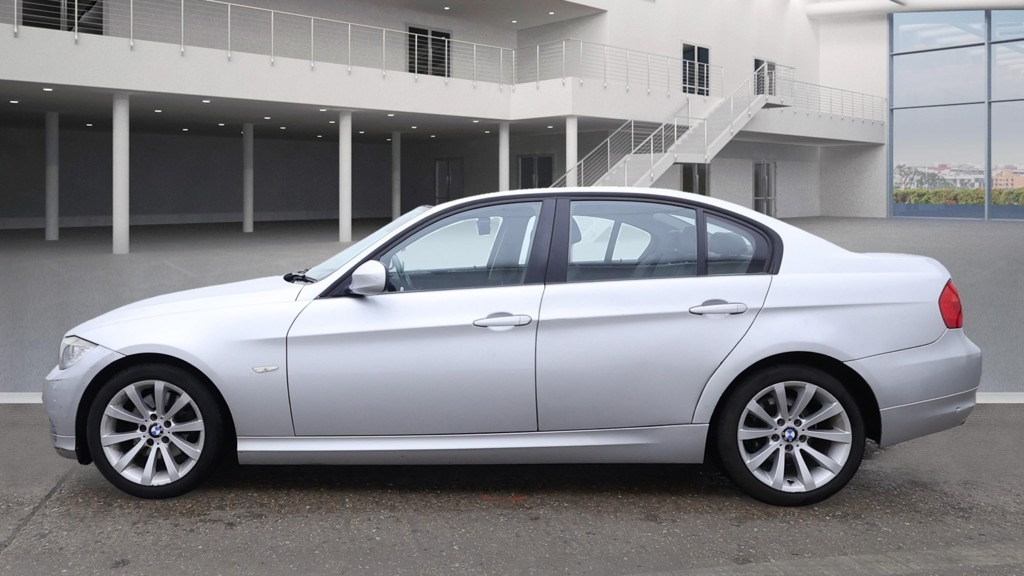 Used BMW 3 Series 2011 for sale - 76174372: Photo 6