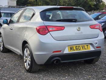Used Alfa Romeo Giulietta 2010 for sale - 76019410: Photo 4