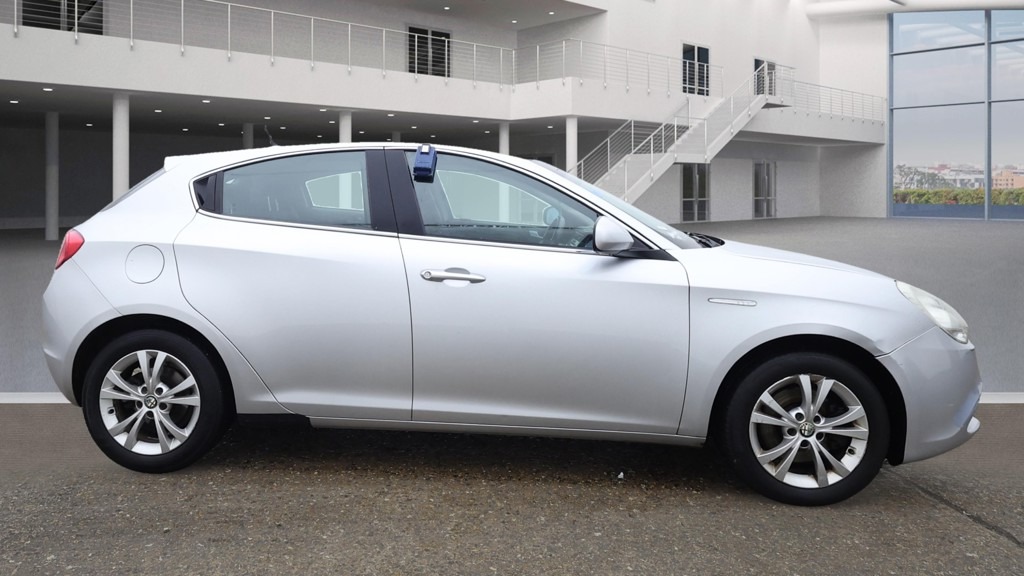 Used Alfa Romeo Giulietta 2010 for sale - 76019410: Photo 5
