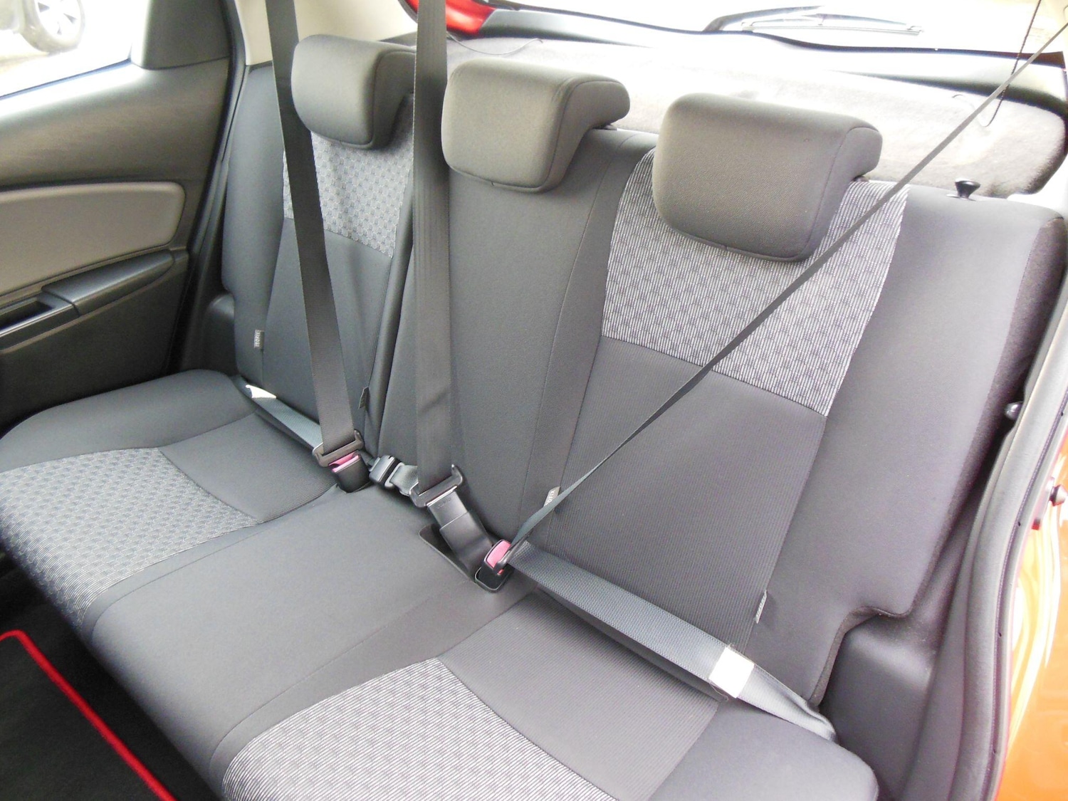 Used Toyota Yaris 2015 for sale - 77344275: Photo 23