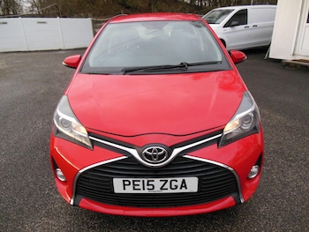 Used Toyota Yaris 2015 for sale - 77344275: Photo