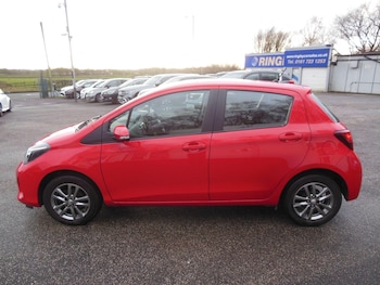 Used Toyota Yaris 2015 for sale - 77344275: Photo