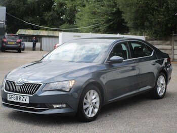 Used Skoda Superb 2018 for sale - 75532762: Photo