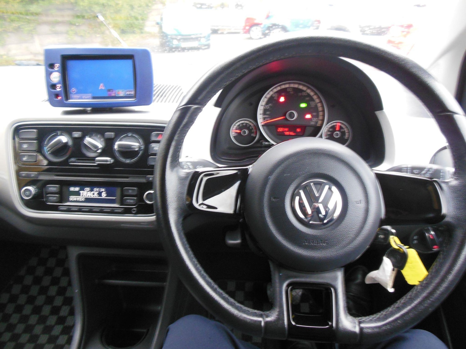 Used Volkswagen up! 2025 for sale - 77091223: Photo 11
