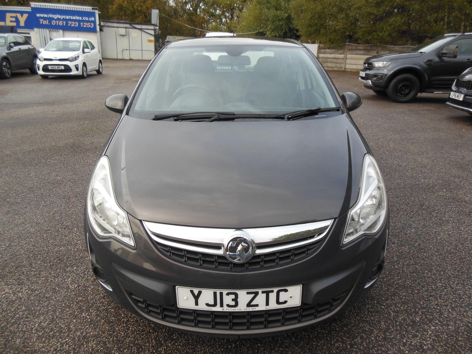 Used Vauxhall Corsa 2013 for sale - 76432774: Photo 2