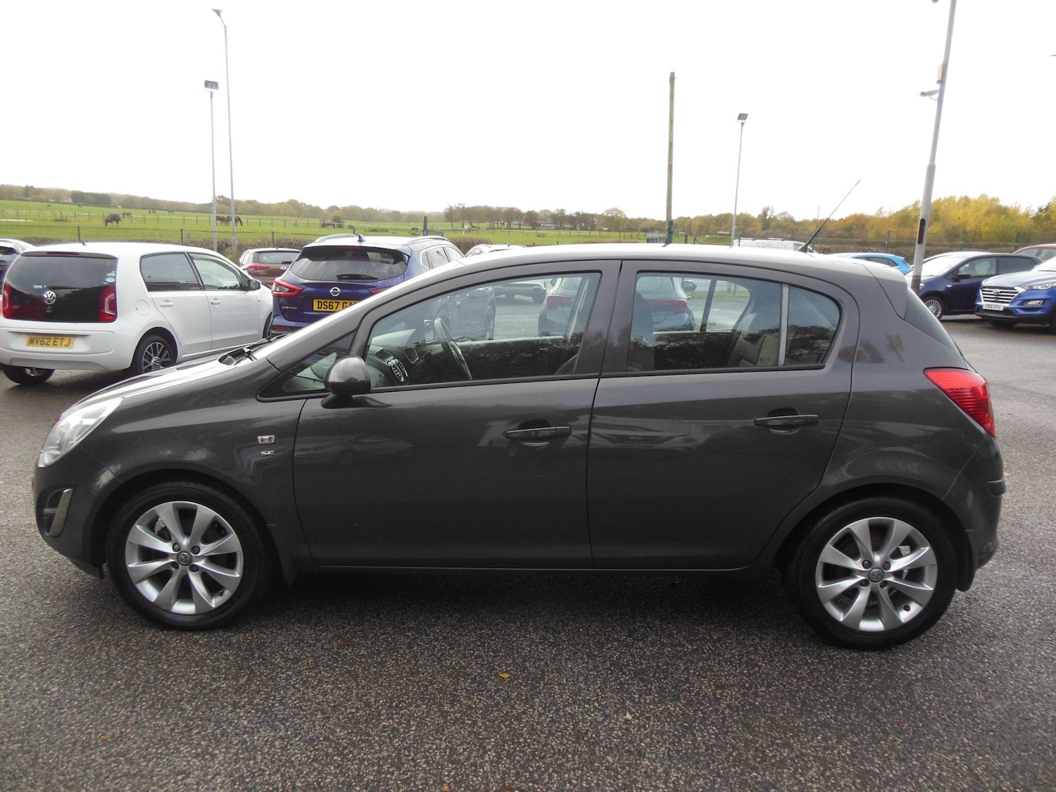 Used Vauxhall Corsa 2013 for sale - 76432774: Photo 5
