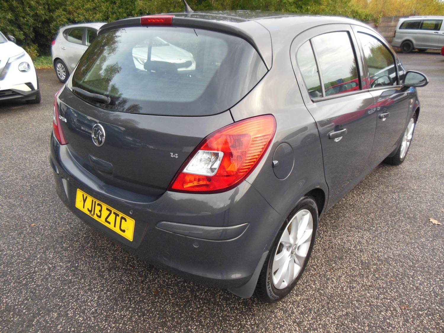 Used Vauxhall Corsa 2013 for sale - 76432774: Photo 8