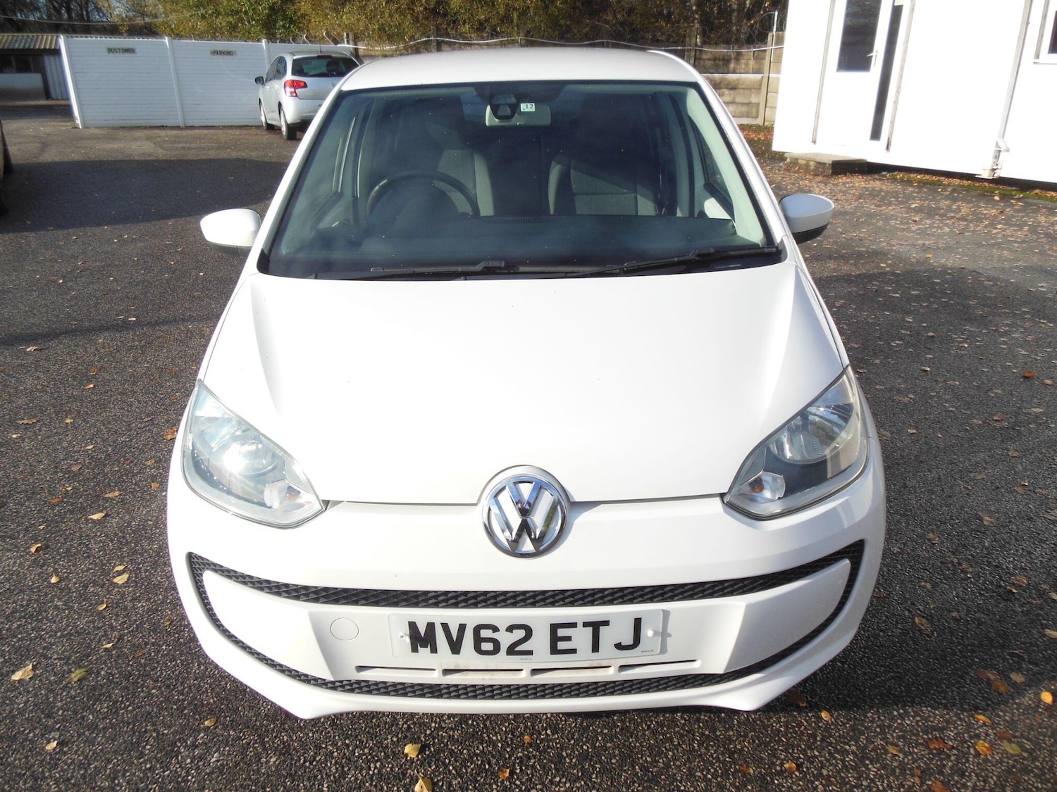 Used Volkswagen up! 2025 for sale - 76634271: Photo 2