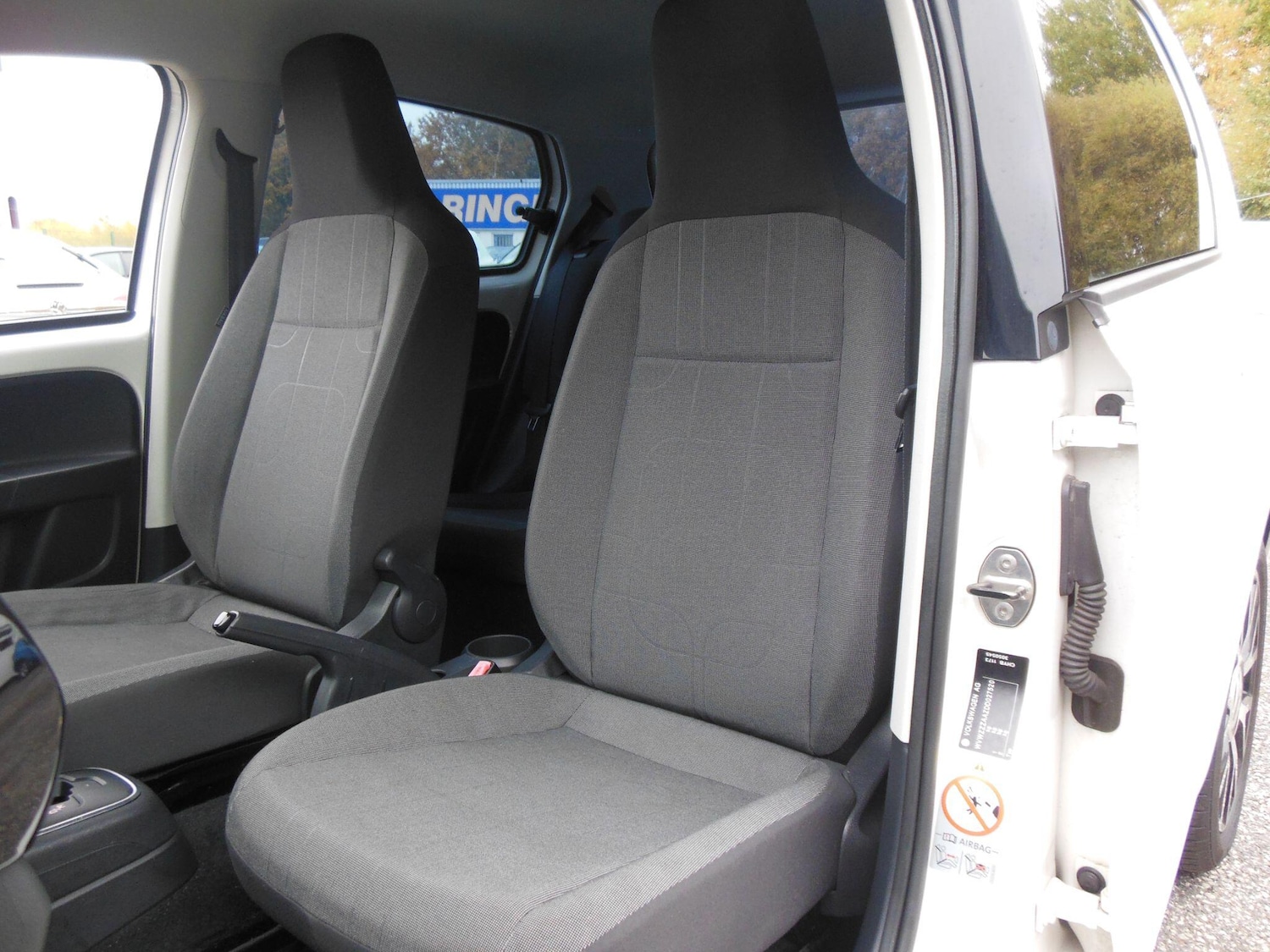 Used Volkswagen up! 2025 for sale - 76634271: Photo 21