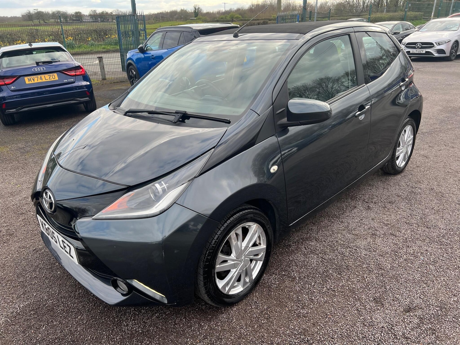 Used Toyota AYGO 2015 for sale - 78086108: Photo 3
