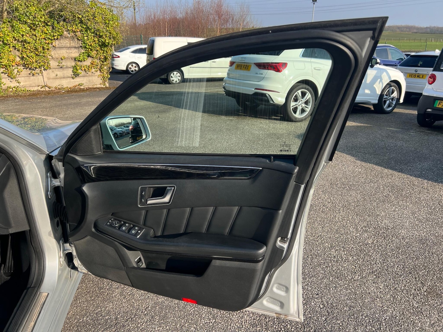 Used Mercedes-Benz E Class 2013 for sale - 77977992: Photo 18