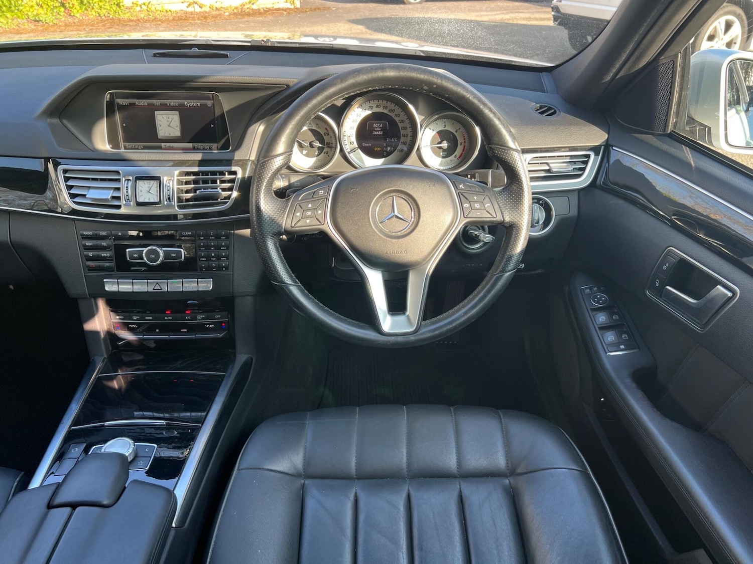 Used Mercedes-Benz E Class 2013 for sale - 77977992: Photo 23