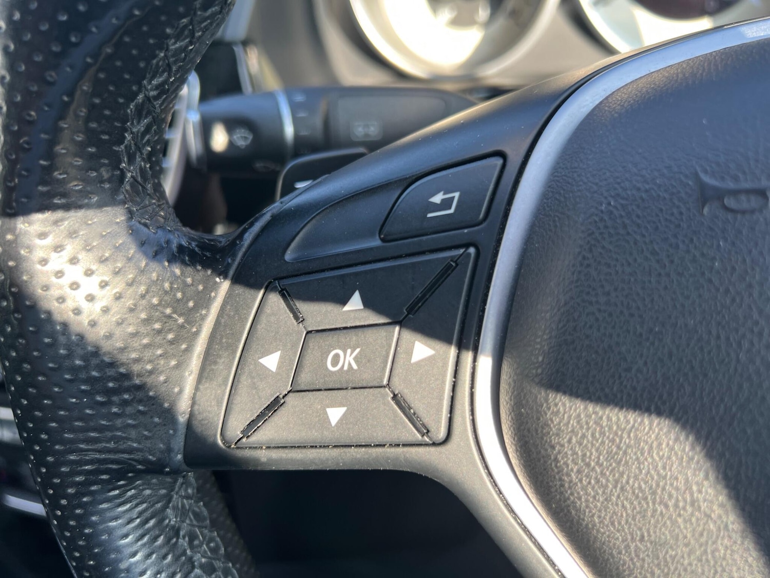 Used Mercedes-Benz E Class 2013 for sale - 77977992: Photo 25