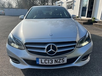 Used Mercedes-Benz E Class 2013 for sale - 77977992: Photo
