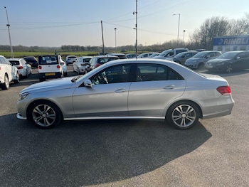Used Mercedes-Benz E Class 2013 for sale - 77977992: Photo