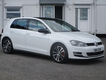 Volkswagen - Golf