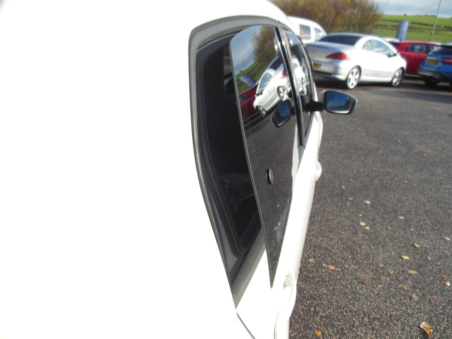 Used Volkswagen up! 2025 for sale - 76996856: Photo 12