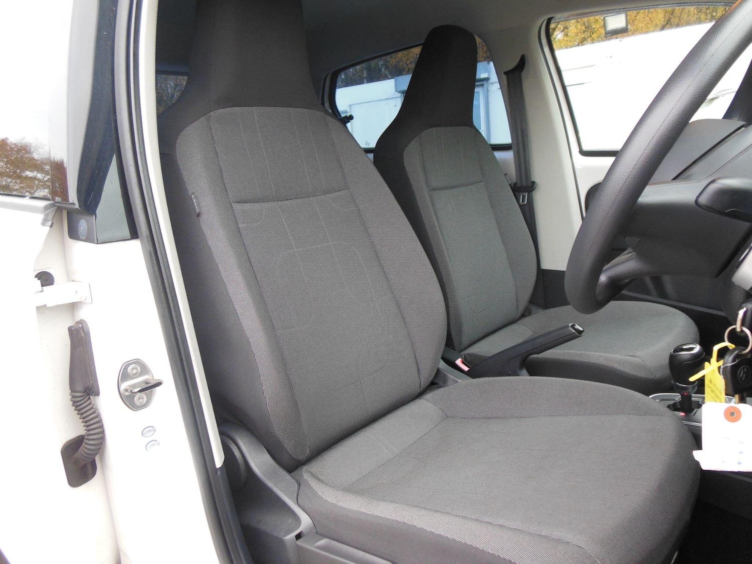 Used Volkswagen up! 2025 for sale - 76996856: Photo 19