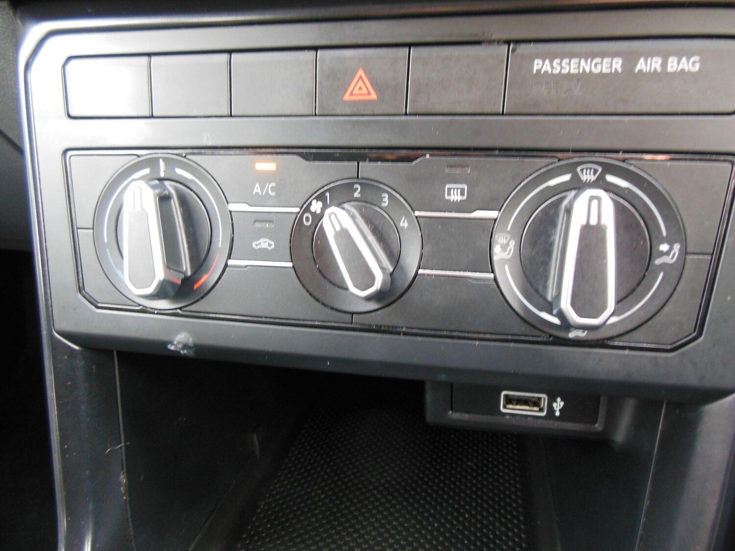 Used Volkswagen T-Cross 2020 for sale - 76424670: Photo 22