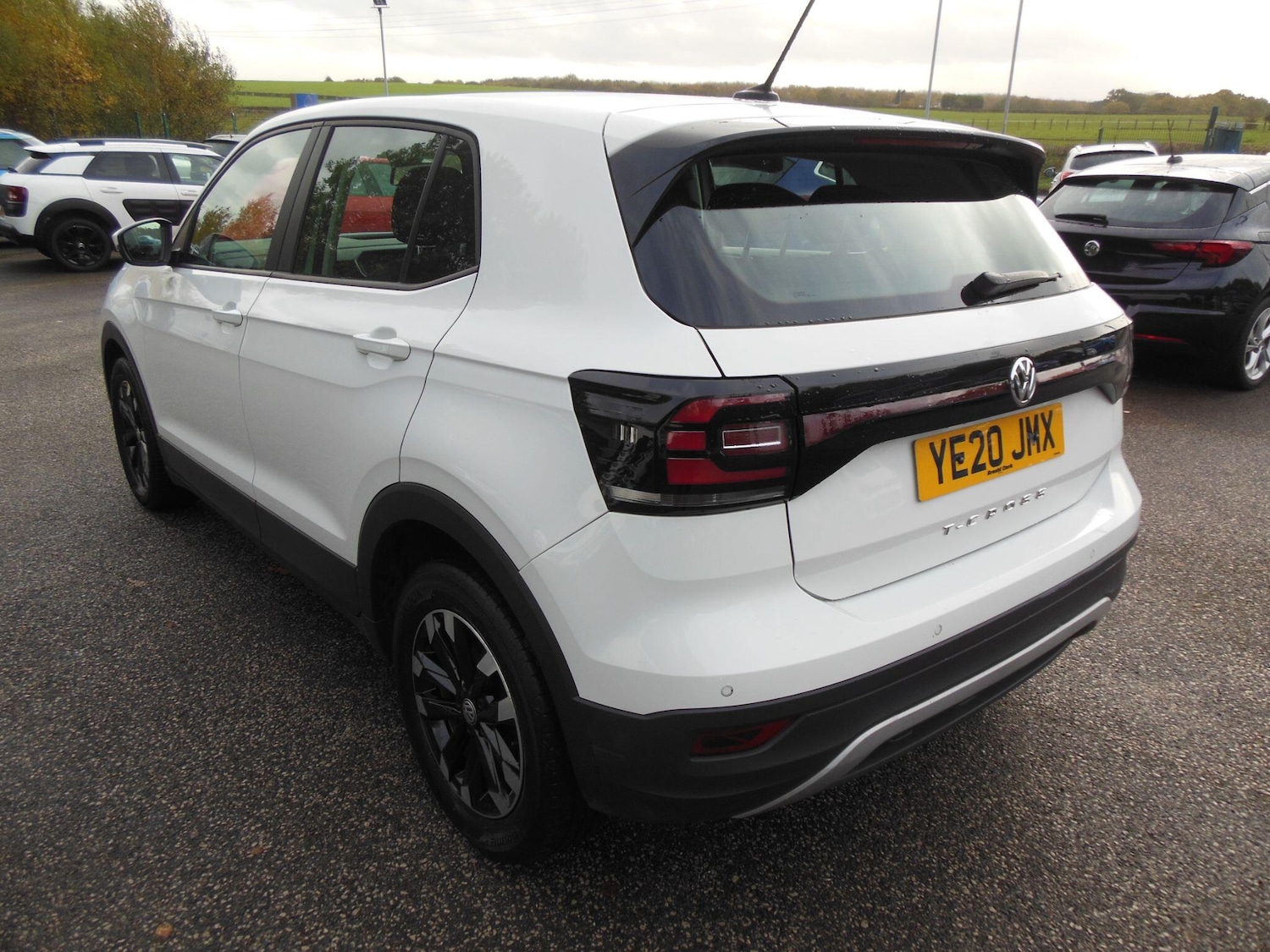 Used Volkswagen T-Cross 2020 for sale - 76424670: Photo 4